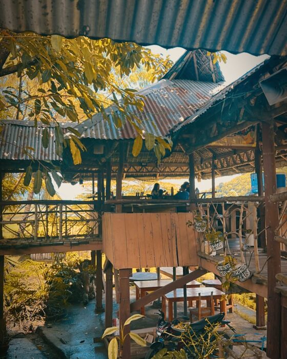 前往伊富高中途用餐餐廳圖片